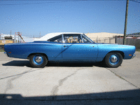 Image 3 of 17 of a 1969 PLYMOUTH ROAD RUNNER