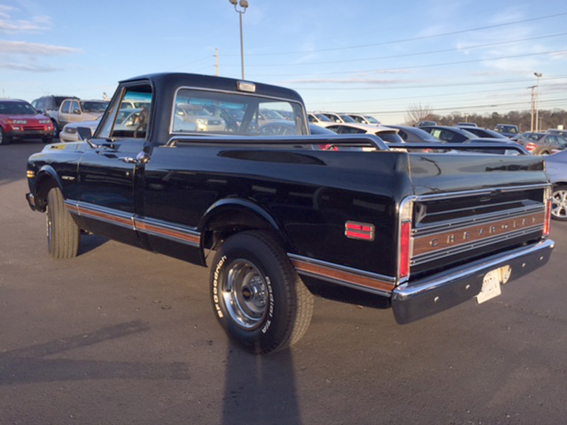 2nd Image of a 1970 CHEVROLET C10 CST