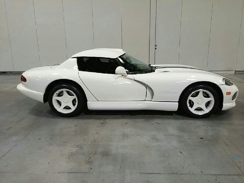 1st Image of a 1996 DODGE VIPER RT 10