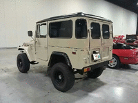 Image 2 of 7 of a 1974 TOYOTA FJ40