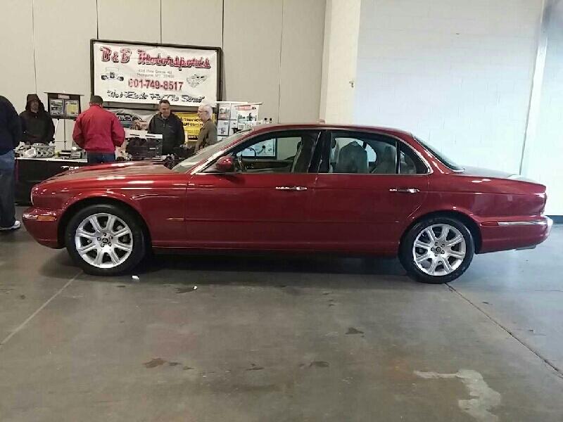 1st Image of a 2004 JAGUAR XJ8