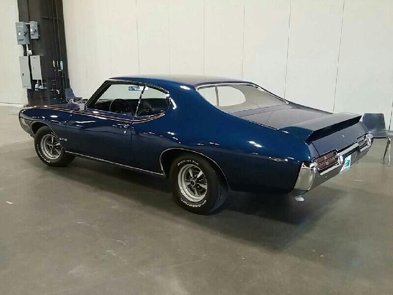 2nd Image of a 1969 PONTIAC GTO JUDGE