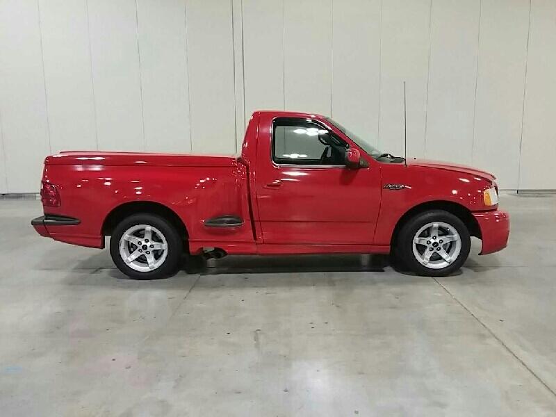 1st Image of a 2000 FORD F150 1/2 TON  LIGHTNING