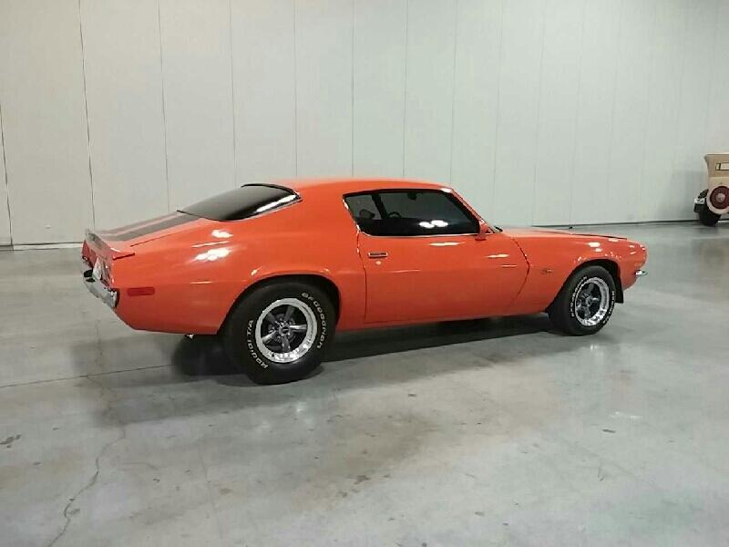 2nd Image of a 1970 CHEVROLET CAMARO