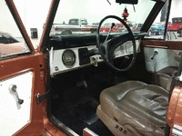 Image 3 of 7 of a 1975 FORD BRONCO