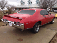 Image 3 of 11 of a 1969 PONTIAC GTO