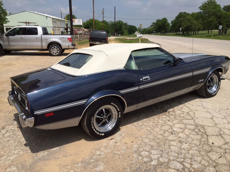 2nd Image of a 1973 FORD MUSTANG