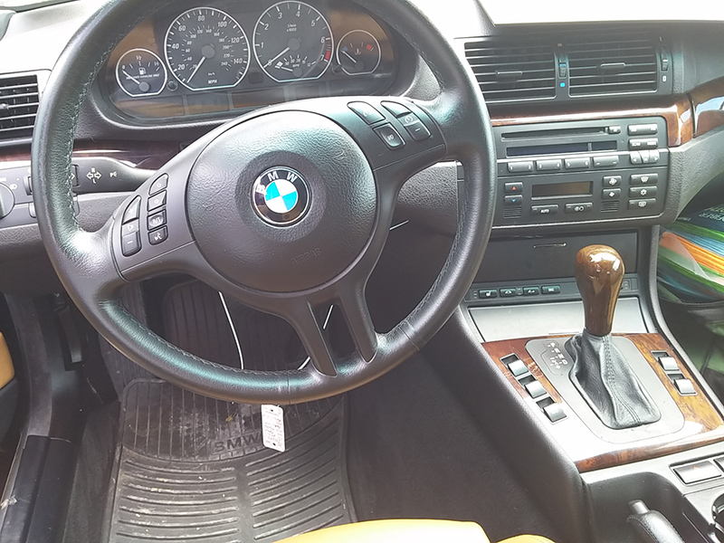 2nd Image of a 2004 BMW 330CI