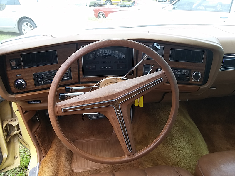 2nd Image of a 1973 BUICK RIVERA