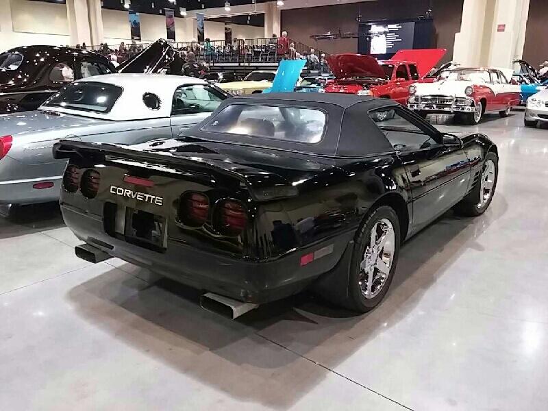 1st Image of a 1992 CHEVROLET CORVETTE