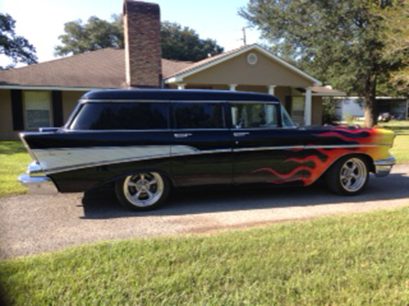 2nd Image of a 1957 CHEVROLET 210