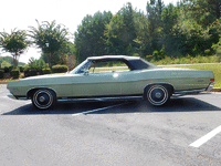 Image 4 of 14 of a 1968 FORD XL