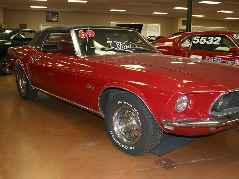 2nd Image of a 1969 FORD MUSTANG