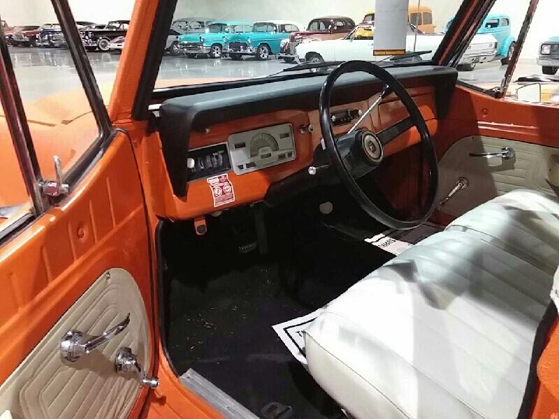 2nd Image of a 1972 JEEP COMMANDO 4X4