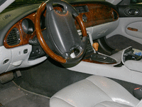 Image 7 of 8 of a 2003 JAGUAR XK