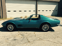 Image 2 of 12 of a 1969 CHEVROLET CORVETTE