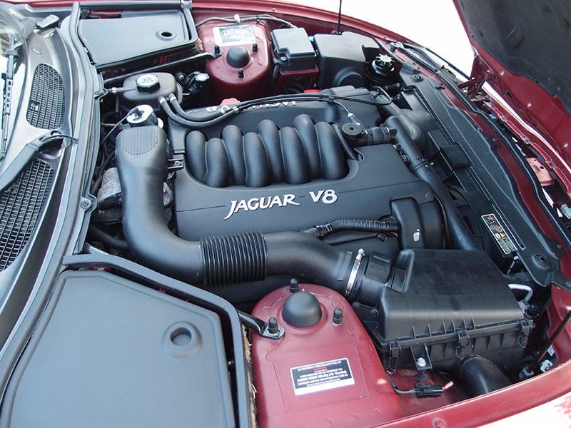 4th Image of a 1997 JAGUAR XK8 XK