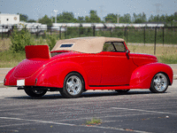 Image 3 of 8 of a 1939 FORD DELUXE