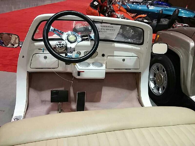 2nd Image of a 2005 CALIFORNIA ROADSTER GOLF CART