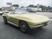 Image 3 of 10 of a 1966 CHEVROLET CORVETTE