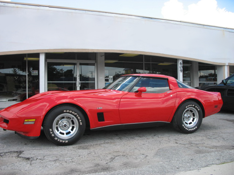 3rd Image of a 1980 CHEVROLET CORVETTE