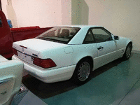 Image 2 of 8 of a 1997 MERCEDES-BENZ SL-CLASS SL500