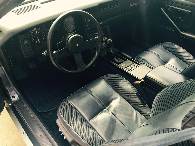 4th Image of a 1984 CHEVROLET CAMARO Z28