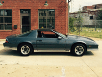 Image 3 of 14 of a 1984 CHEVROLET CAMARO Z28