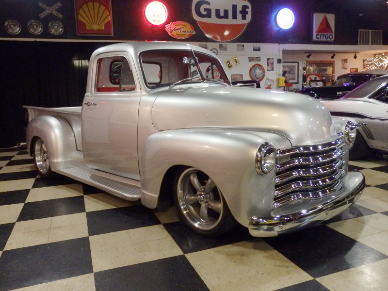 3rd Image of a 1953 CHEVROLET RESTO MOD