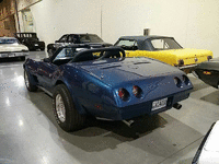 Image 2 of 6 of a 1974 CHEVROLET CORVETTE