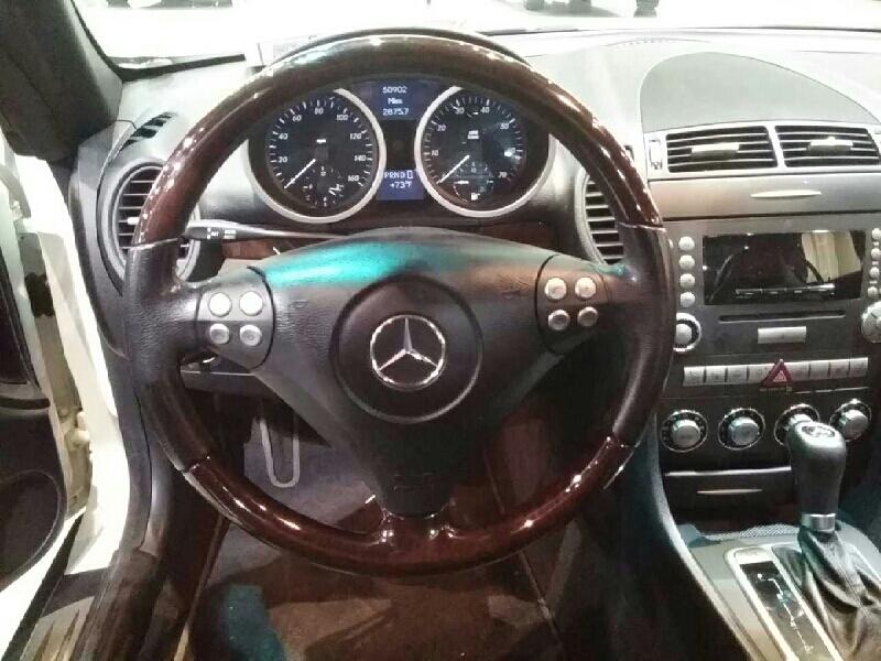 3rd Image of a 2008 MERCEDES 280