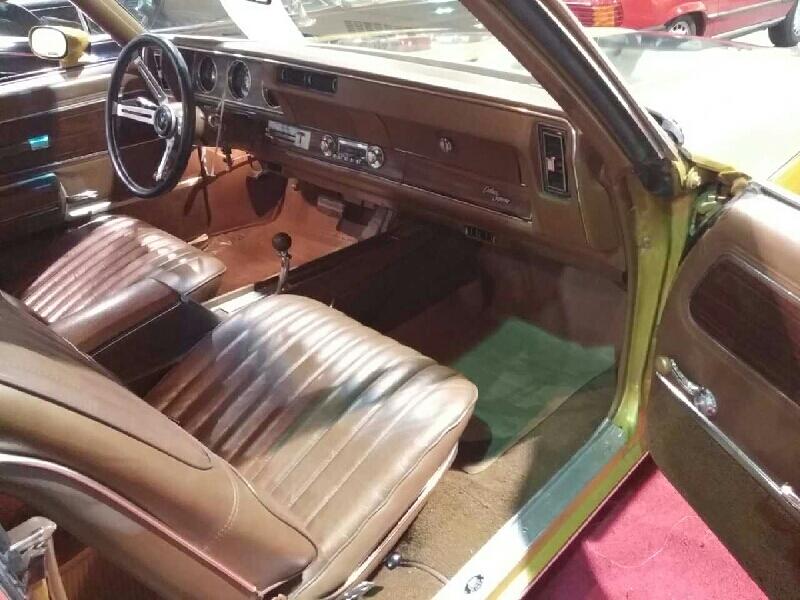 2nd Image of a 1972 OLDSMOBILE CUTLAS