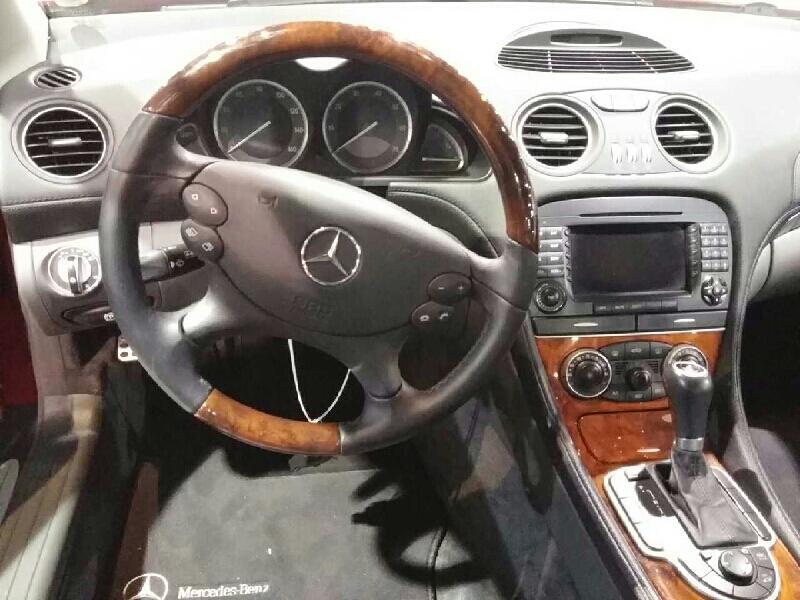 4th Image of a 2006 MERCEDES-BENZ SL-CLASS SL500