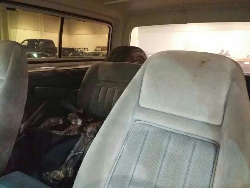 4th Image of a 1987 CHEVROLET BLAZER