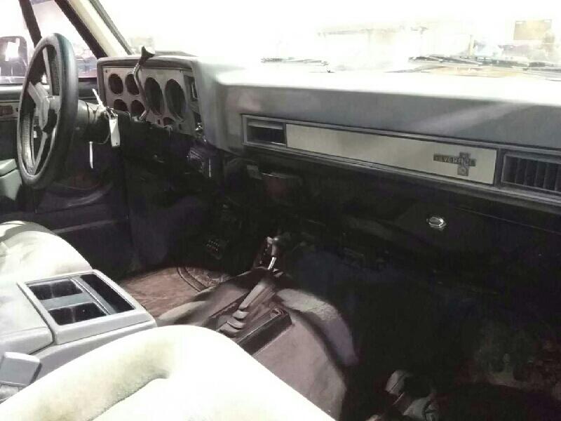 6th Image of a 1987 CHEVROLET BLAZER