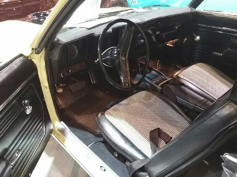 2nd Image of a 1969 CHEVROLET CAMARO