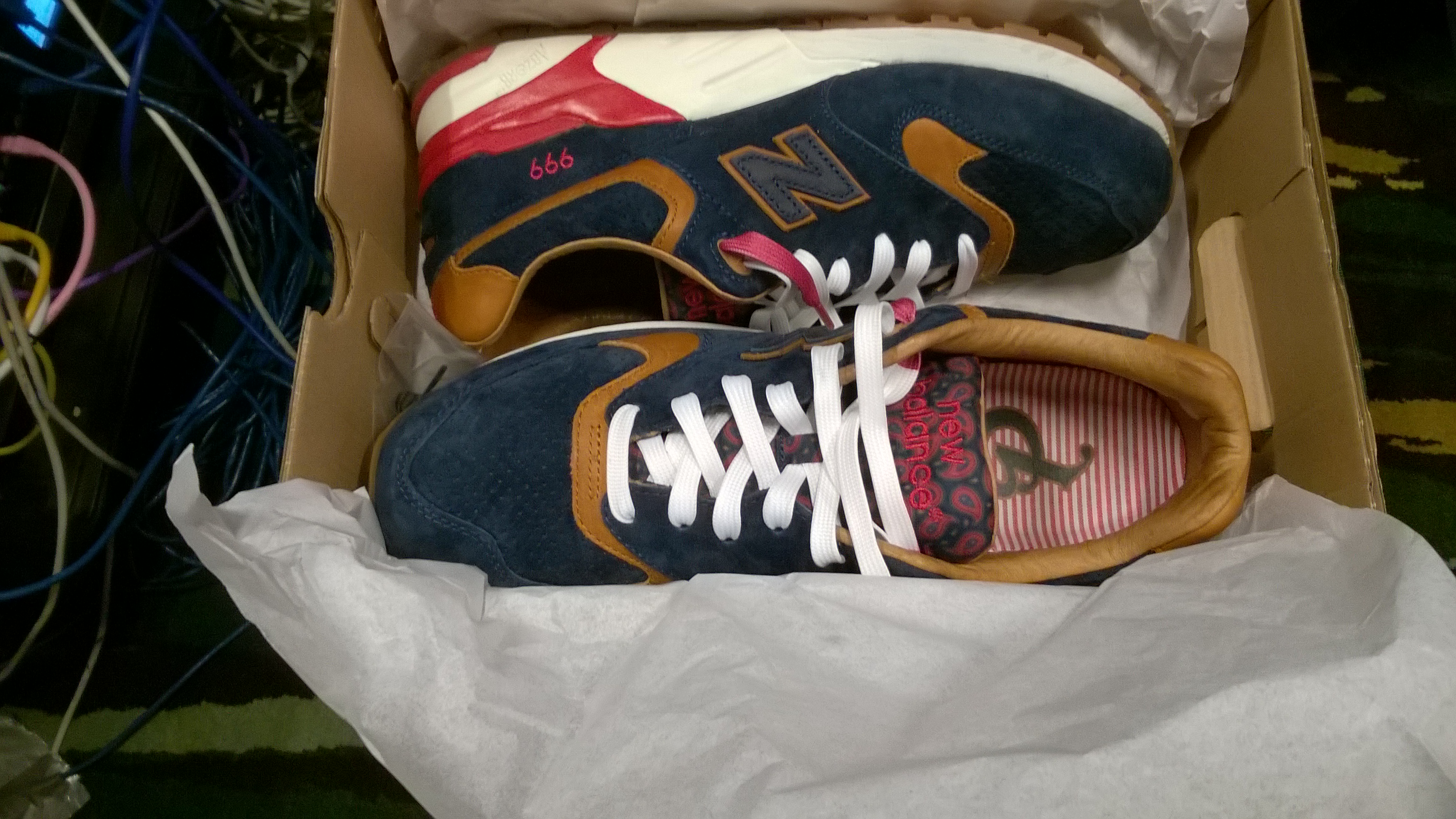 0-new-balance-shoes-for-sale-at-vicari-auctions-biloxi-2015