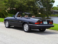 Image 5 of 9 of a 1986 ALFA ROMEO SPIDER VELOCE