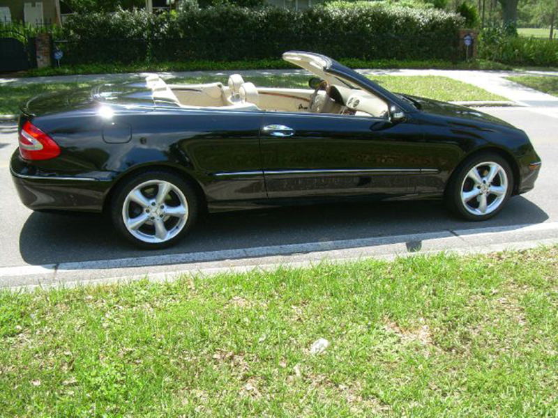 2nd Image of a 2004 MERCEDES-BENZ CLK-CLASS CLK320A