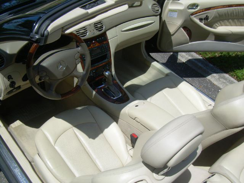 4th Image of a 2004 MERCEDES-BENZ CLK-CLASS CLK320A