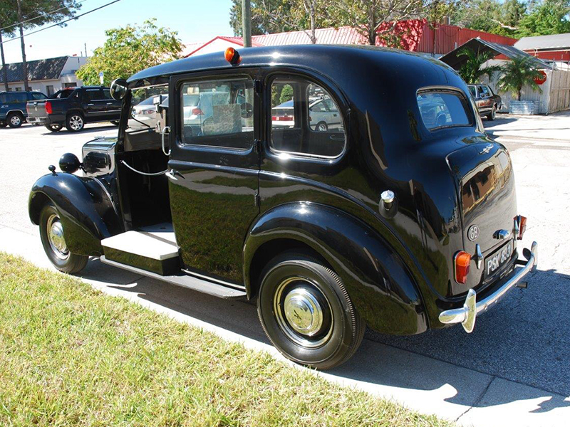 3rd Image of a 1955 AUSTIN FX3 LONDON