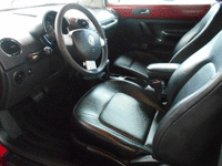 Image 4 of 6 of a 2007 VOLKSWAGEN BEETLE