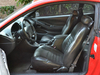 Image 6 of 9 of a 2002 FORD MUSTANG GT