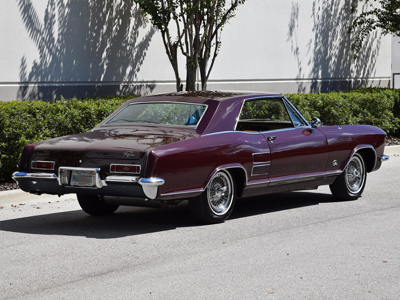 2nd Image of a 1964 BUICK RIVIERA