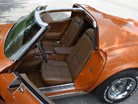 Image 4 of 12 of a 1972 CHEVROLET CORVETTE