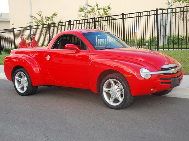 0th Image of a 2004 CHEVROLET SSR LS