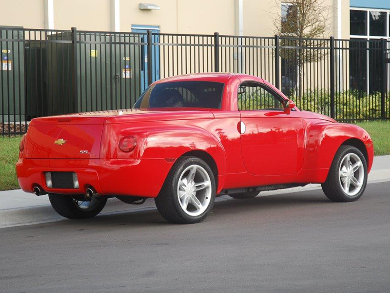 1st Image of a 2004 CHEVROLET SSR LS