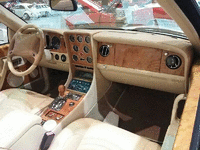 Image 4 of 8 of a 1999 BENTLEY AZURE