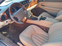 Image 5 of 8 of a 1997 JAGUAR XK8