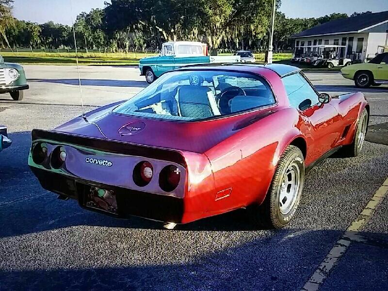 2nd Image of a 1982 CHEVROLET CORVETTE